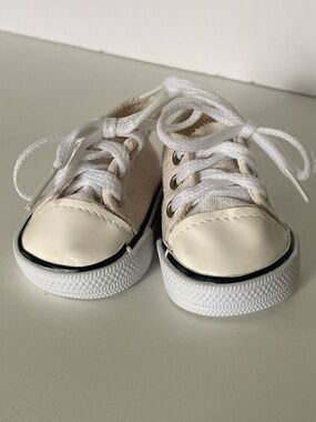 Authentic American Girl Doll White Sneakers 90’s High Top Shoes Tie Up Real